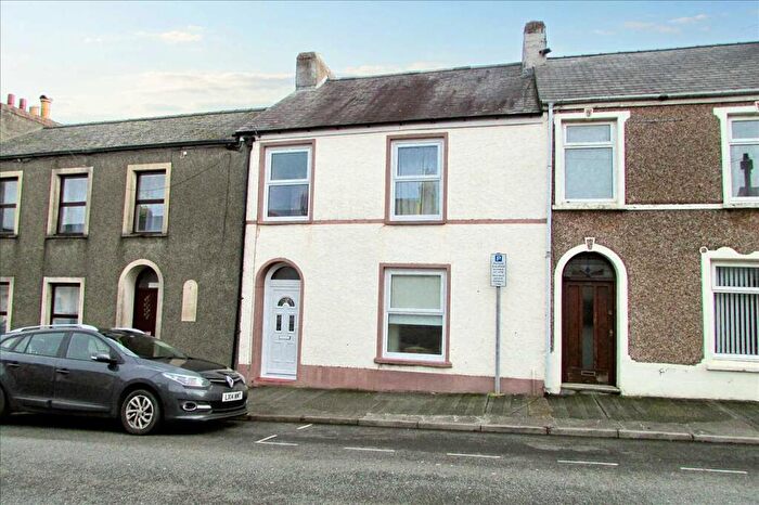 3 Bedroom Terraced House For Sale In Laws Street, Pembroke Dock, SA72