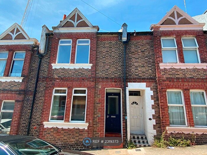 6 Bedroom Terraced House To Rent In White Street, Brighton, BN2