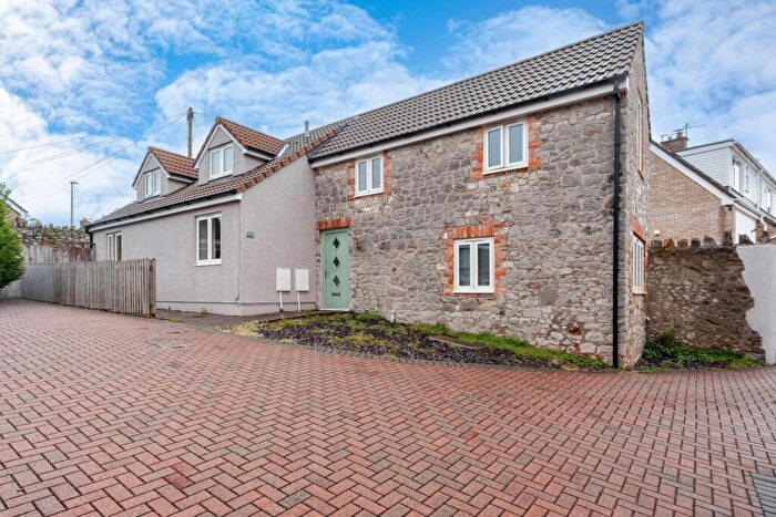 3 Bedroom Detached House For Sale In Recently Modernised Period Coach House On Worle's Hillside, BS22