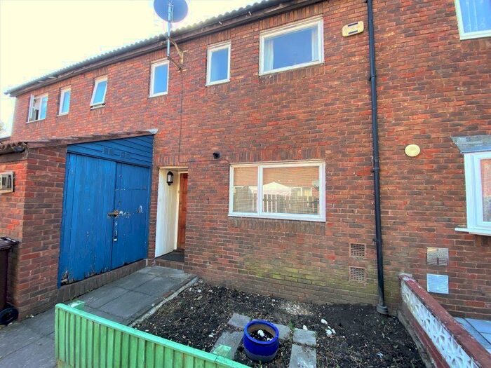 3 Bedroom Terraced House To Rent In Rosebery Gardens, Sutton, Surrey, SM1