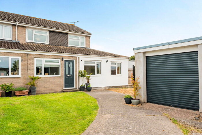 4 Bedroom End Of Terrace House For Sale In The Maples - Generous Family Living With Annexe Flexibility, Sunny Gardens And Excellent Parking, BS48