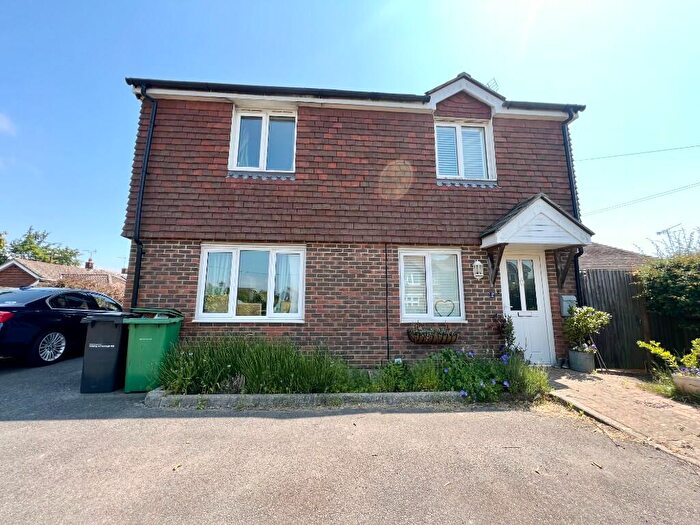 2 Bedroom Semi-Detached House For Sale In Chart Hill Road, Maidstone, Kent, ME17