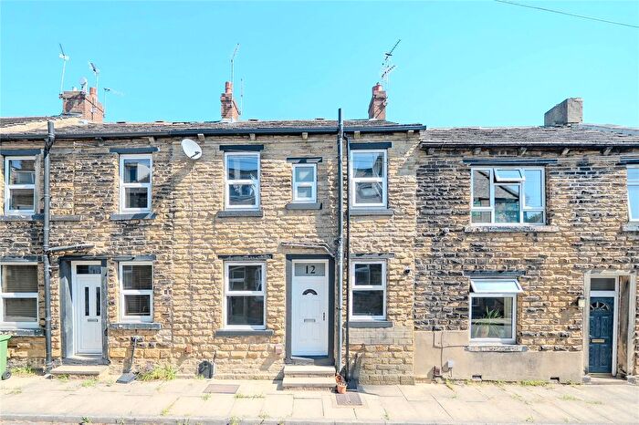 2 Bedroom Terraced House For Sale In Irwin Street, Farsley, Pudsey, West Yorkshire, LS28