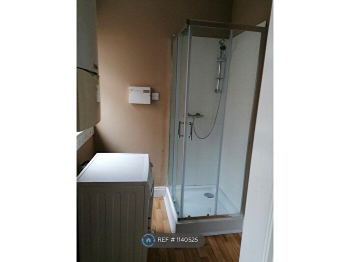 2 Bedroom Flat To Rent In Ravenswood Road, Bristol, BS6