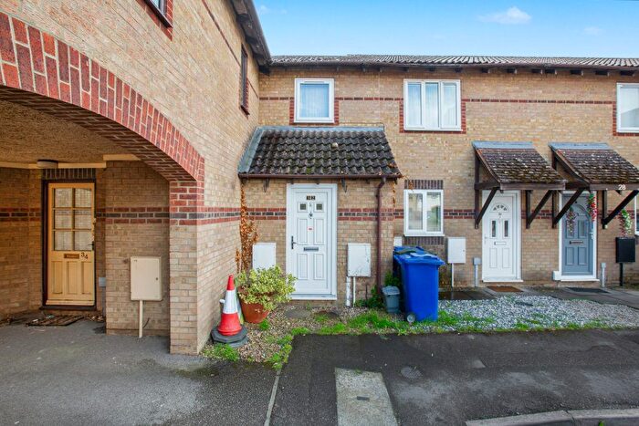 3 Bedroom Terraced House For Sale In Cypress Gardens, Bicester, OX26