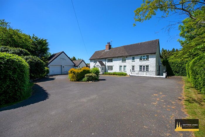 6 Bedroom Cottage For Sale In Main Road, Ansty, Coventry, CV7