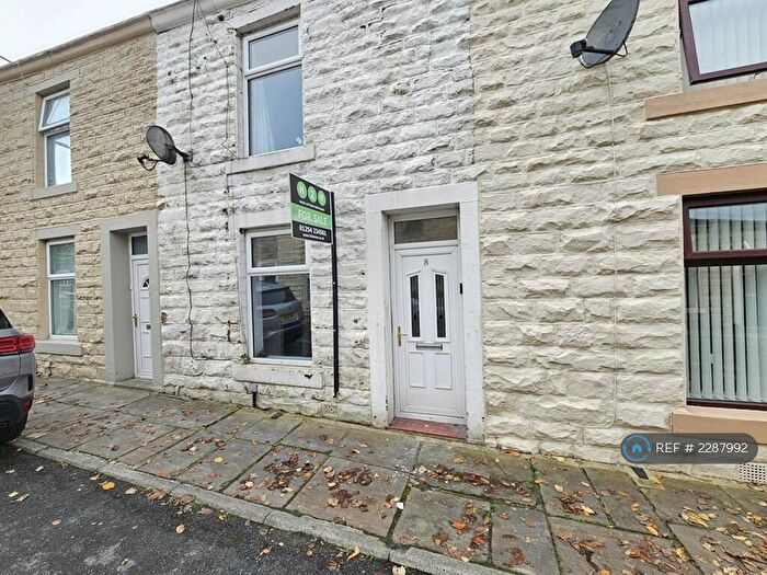 3 Bedroom Terraced House To Rent In Lee Street, Accrington, BB5