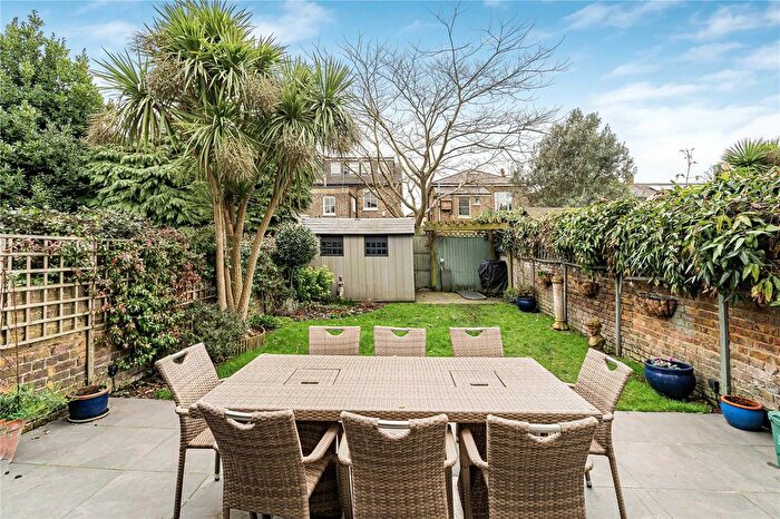 6 Bedroom Semi-Detached House For Sale In Marlborough Road, London, W5
