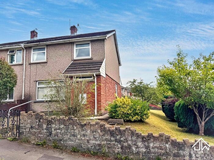 3 Bedroom Property For Sale In Springfield Court, Pontllanfraith, NP12