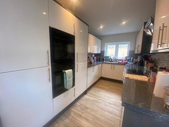 1 Bedroom Flat To Rent In Jessie Road, Southsea, Portsmouth, PO4