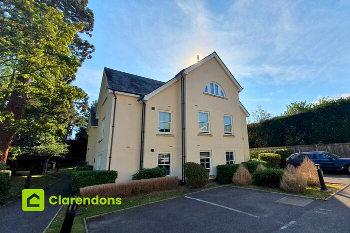 2 Bedroom Flat To Rent In Reigate, Surrey, RH2