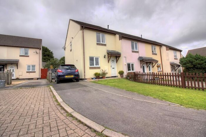 2 Bedroom End Of Terrace House To Rent In White Tor Close, Okehampton, EX20