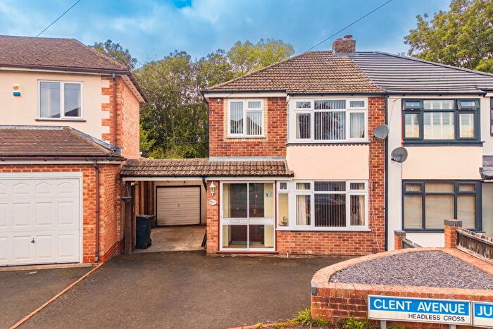 3 Bedroom Semi-Detached House For Sale In Clent Avenue, Redditch, B97