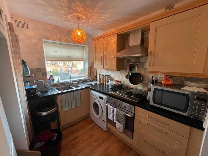 2 Bedroom Flat To Rent In Wycliffe Avenue, Newcastle Upon Tyne, NE3