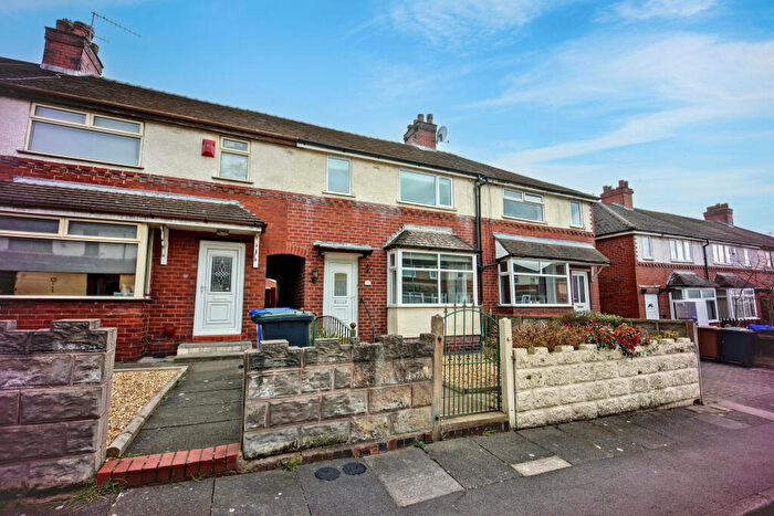 3 Bedroom Town House For Sale In Beckton Avenue, Stoke-On-Trent, Staffordshire, ST6