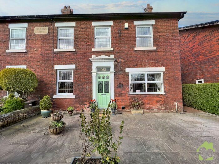 3 Bedroom Semi-Detached House For Sale In Garstang Road, Barton, Preston, PR3