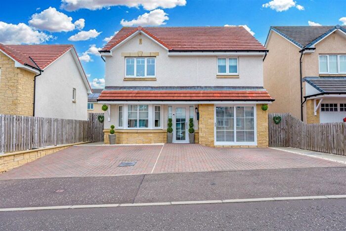 3 Bedroom Detached House For Sale In Hare Moss View, Whitburn, EH47
