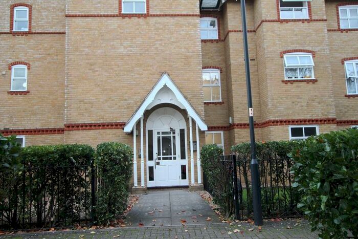 2 Bedroom Flat To Rent In Chamberlayne Avenue, HA9