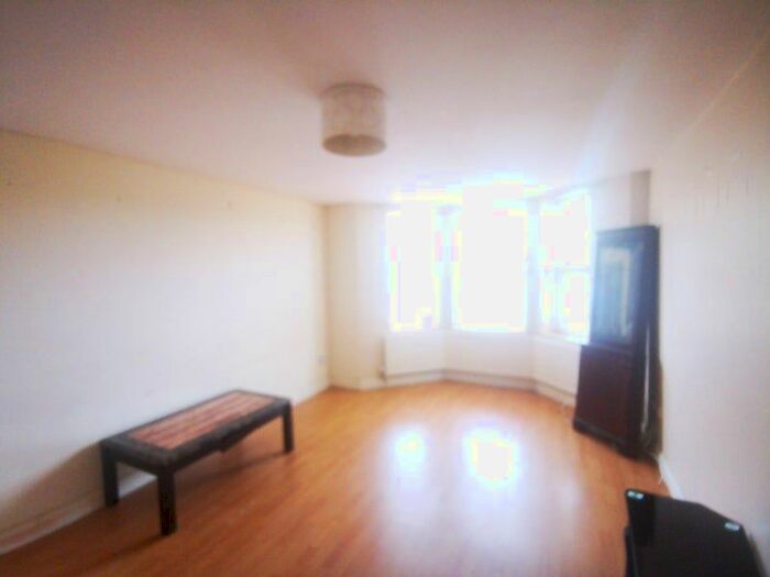 3 Bedroom Semi-Detached House To Rent In Queens Road, London, N9