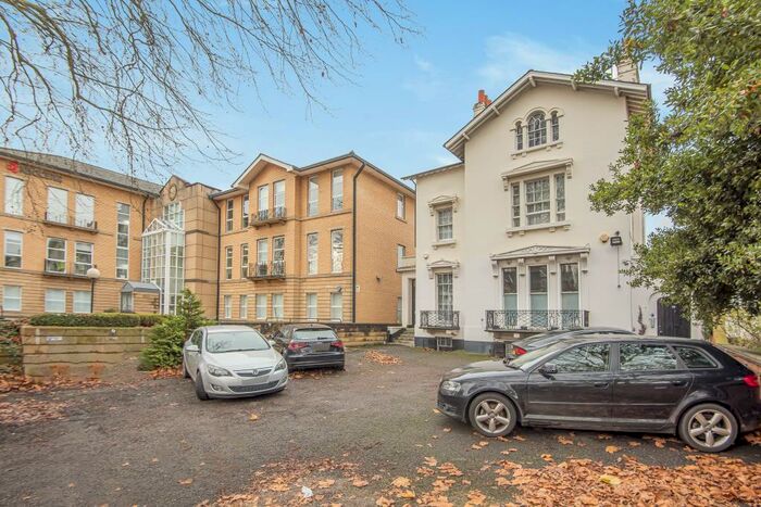 2 Bedroom Apartment To Rent In London Road, Reading, RG1
