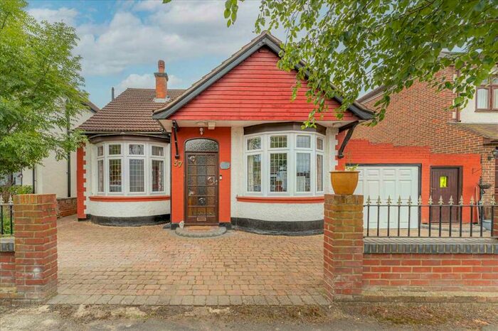3 Bedroom Bungalow To Rent In Please Email To View Whilst We Wait For Access. Do Not Call., Stanley Road, Hornchurch, Hornchurch, RM12