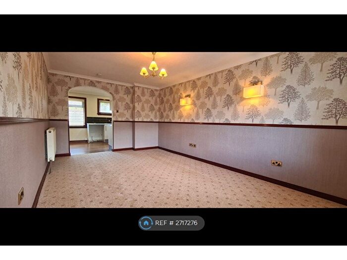 2 Bedroom End Of Terrace House To Rent In Finnieston Lane, Greenock, PA15