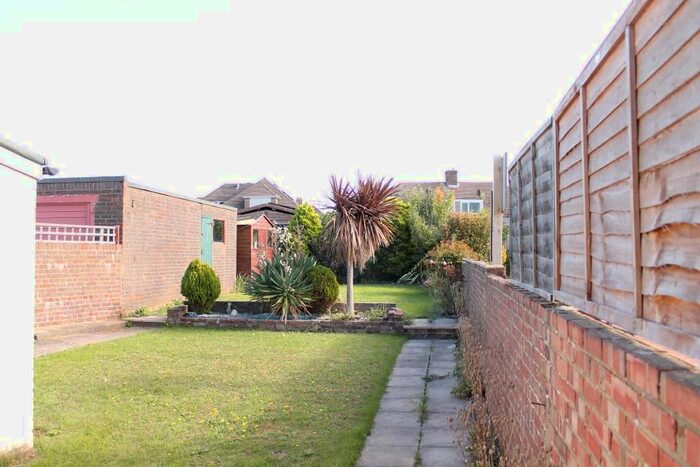 2 Bedroom Bungalow To Rent In Sunninghill Avenue, Hove, East Sussex, BN3