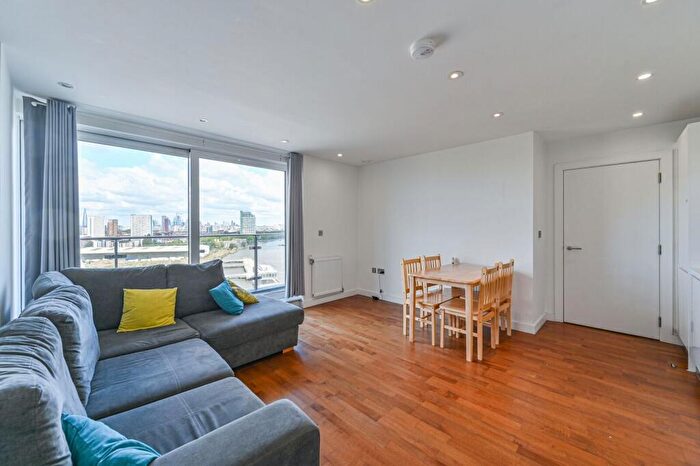 2 Bedroom Flat To Rent In Wharf Street, Deptford, London, SE8