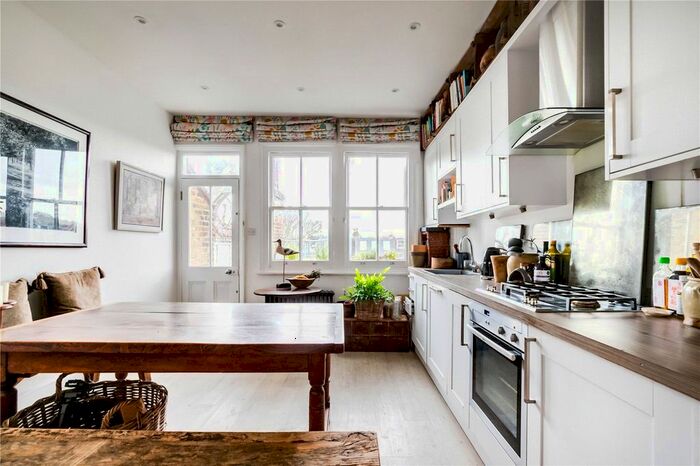 2 Bedroom Flat To Rent In Lionel Mansions, Haarlem Road, London, W14