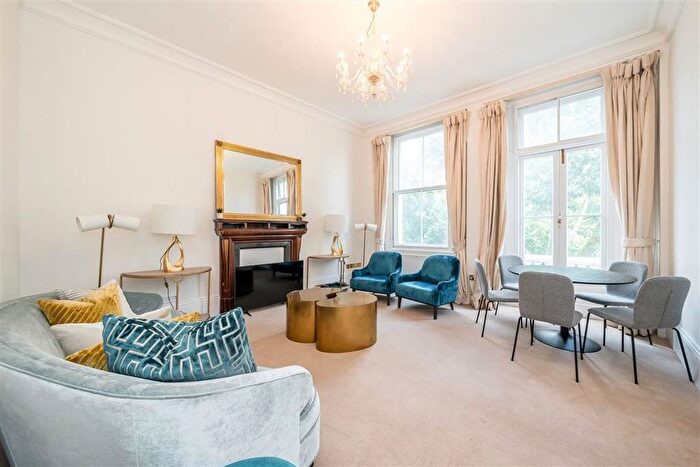 2 Bedroom Flat To Rent In Queen's Gate, South Kensington, SW7