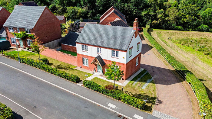 4 Bedroom Detached House For Sale In Blackham Road, Hugglescote, Coalville, Leicestershire, LE67
