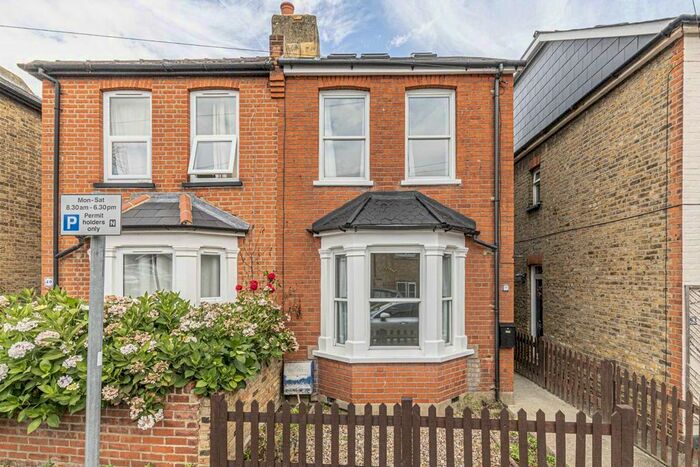 4 Bedroom Property To Rent In Hampden Road, Norbiton, Kingston Upon Thames, KT1