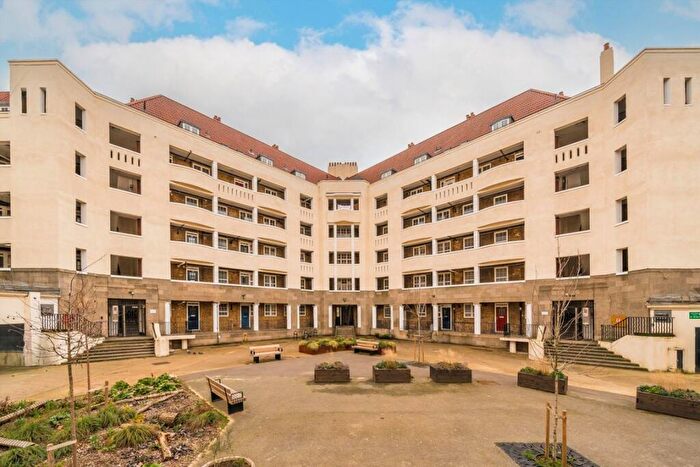 2 Bedroom Flat To Rent In Chalton Street, Kings Cross, NW1