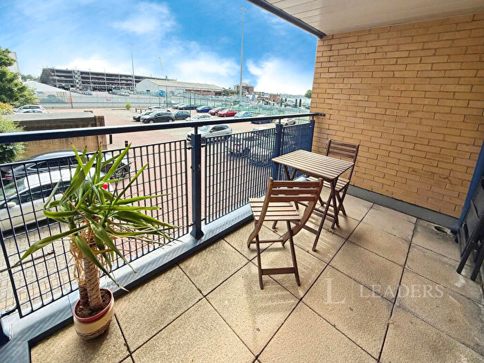 2 Bedroom Apartment To Rent In Charter House, Southampton, SO14