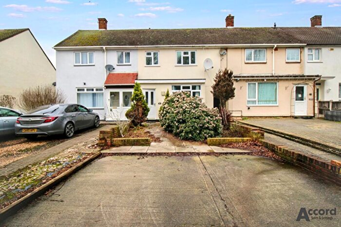 3 Bedroom Terraced House To Rent In Cricklade Avenue, Romford, RM3