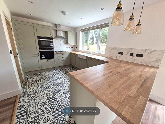 5 Bedroom Detached House To Rent In Berkswell Close, Sutton Coldfield, B74