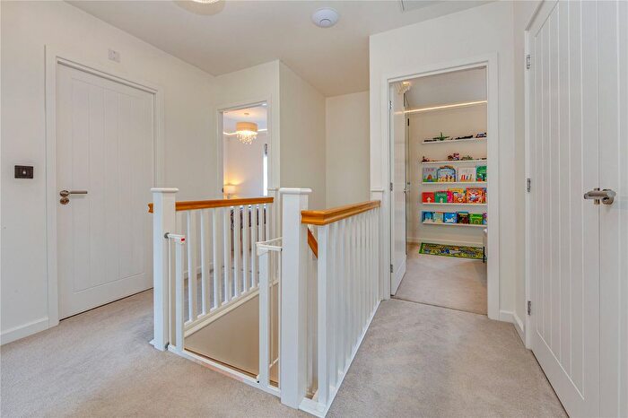 4 Bedroom Detached House For Sale In Sycamore Square, Shenley, Radlett, Hertfordshire, WD7
