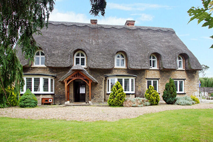 5 Bedroom Detached House To Rent In Mulberry Lodge, High Street, Harrold, Bedford, MK43