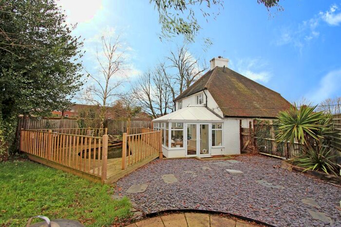 2 Bedroom Apartment To Rent In Southern Place, BR8