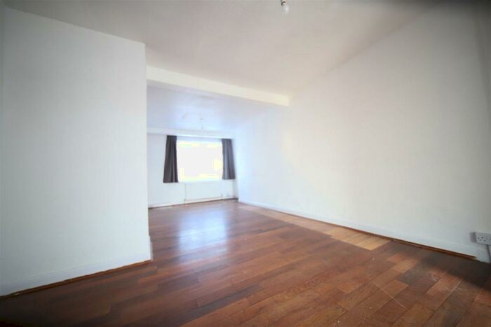 4 Bedroom Terraced House To Rent In Newbury Avenue, Enfield, EN3