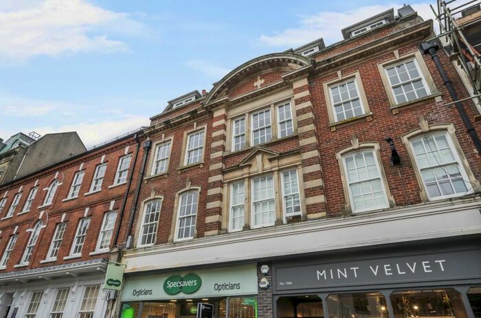 2 Bedroom Flat To Rent In High Street, Winchester, SO23
