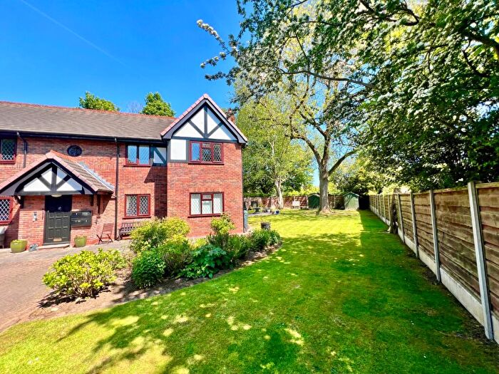 2 Bedroom Apartment For Sale In Park View Court, Park Avenue, Poynton, Stockport, Cheshire, SK12