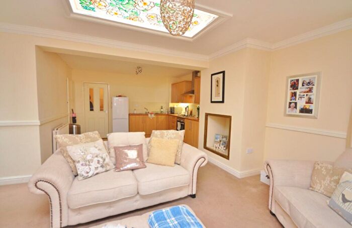 2 Bedroom Apartment To Rent In Melton Road, West Bridgford, Nottingham, Nottinghamshire, NG2