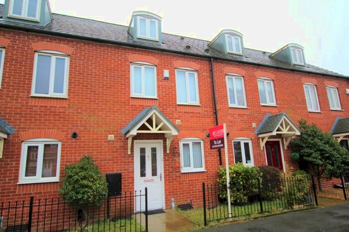3 Bedroom Town House To Rent In Speakman Way, Prescot, L34