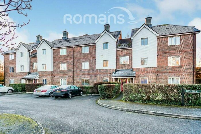 2 Bedroom Apartment To Rent In Lockside Court, RG7