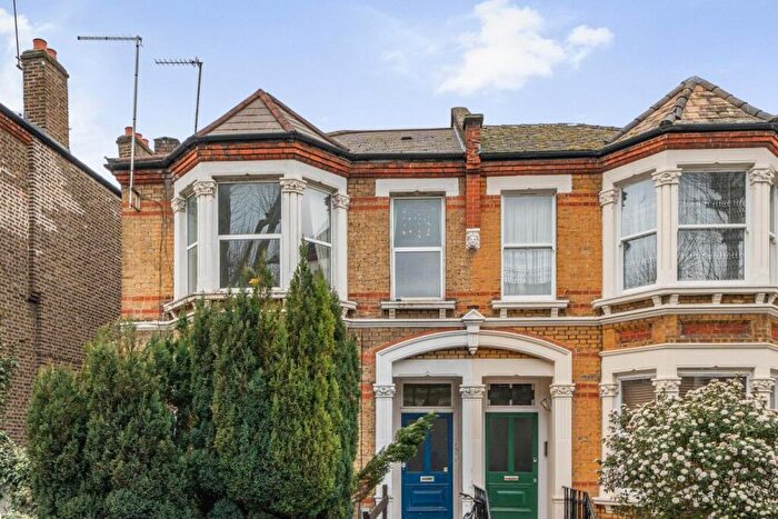 3 Bedroom Flat For Sale In Jerningham Road, New Cross, London, SE14