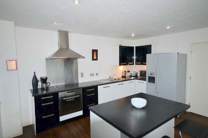 2 Bedroom Flat To Rent In Broughton House, West Street, Sheffield, S1