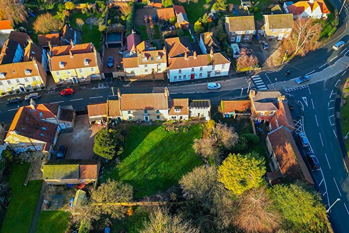 4 Bedroom Detached House For Sale In Westgate, Brough, HU15