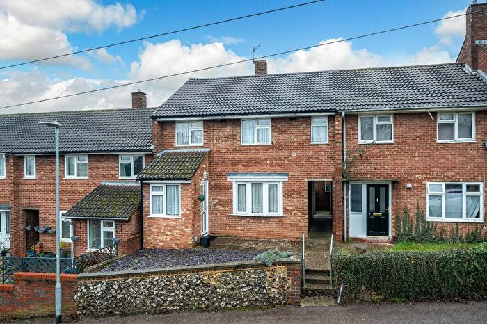 3 Bedroom Terraced House For Sale In Pond Road, Hemel Hempstead, Hertfordshire, HP3