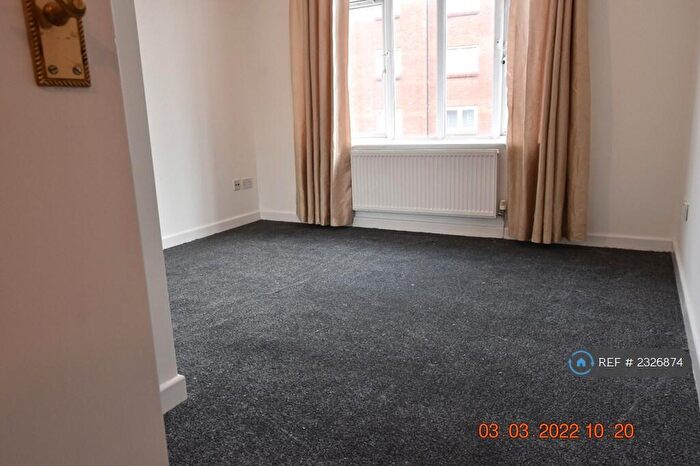 1 Bedroom Flat To Rent In Park Street, Luton, LU1